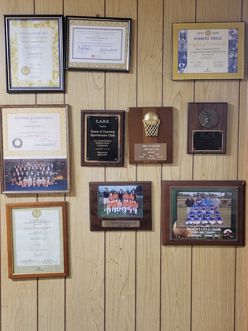 plaques1